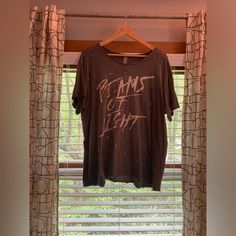 Magnolia Pearl Beams Of Light Tee. One Size. Perfect Condition Pearl Tops, Beams Of Light, Pearl Gray, Magnolia Pearl, Pearl Grey, Magnolia, Beams, Conditioner, Womens Tops