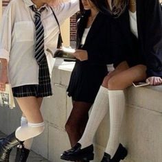 Irish School Aesthetic, Hogwarts Shifting, Audrey Hope, Private School Uniforms, Shifting Visuals, Romanticising School, Friends Outfit, Slytherin Ravenclaw