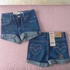 Levis Shorts, Girls Heart, 4 Girls, Heart Pocket, Pocket Shorts, Fire Fits, Levi’s Jeans, Levi Shorts, Pocket Pants