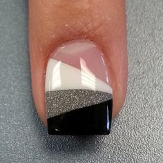 .@thenailboss | Thenailboss precision. .#notpolish. | Webstagram Dandelion Nail Art, Unghie Sfumate, Best Nail Art Designs, Gel Nail Designs, Fancy Nails, Creative Nails, Manicure E Pedicure