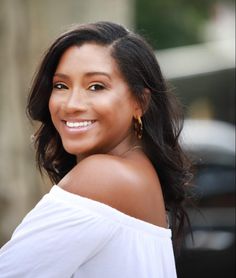 Beauty entrepreneur Kristen Elise Brown shares her business philosophies - Rolling Out Beauty Entrepreneur, Small Town Girl, Cosmetics Brands, Bobbi Brown, Lip Colors, Paraben Free Products, Philosophy