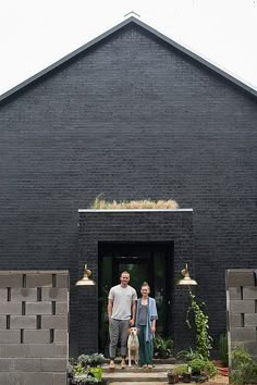 Canton Texas, Billy Jack, Black Houses, Dark House, Interior Minimalista, Black Brick, Brick Exterior House, Summer Rain, Mesa Exterior