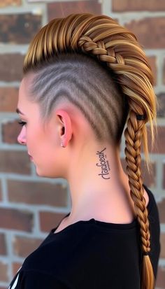 Edgy braided mohawk for a bold and daring style 🔥 #BraidedMohawk #DaringHair Punk Faux Hawk For Women, Dragon Braid Mohawk, Gothic Mohawk, Skull Mohawk, Liberty Spike Mohawk, Braided Mohawk Hairstyles, Mohawk Braid, Mohawk Hairstyles, Braids