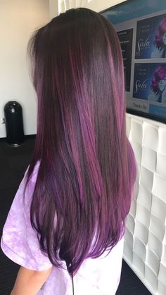 Hair Dye Ideas Purple, Colored Highlights In Brown Hair, Fresh Cuts, Hair Color Underneath, Hair Color Unique, School Routine, Hair Color Streaks, Tips Hair, Purple Highlights