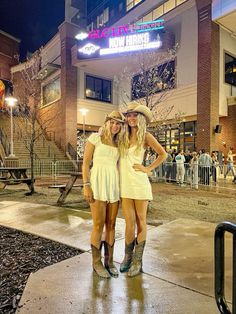 Luke Bryan Concert Outfit, Functional Outfits, Western Boot Outfit, Summer Country Concert Outfit, Luke Bryan Concert, Country Fest, Concert Outfit Summer, Country Music Concerts, Fest Outfits