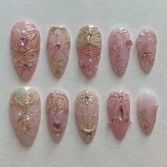 Wedding Nails 3d, Wedding Nails Chrome, Gel Nails Floral, Princess Nail Designs, Cherry Blossom Nails Design, Chrome Almond, Cake Nails, Vintage Nail Art, Royals Nails