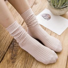 Retro Women Cotton Loose Socks are perfect for those who want a casual and comfortable look. These socks are made of high-quality cotton making them soft, breathable, and durable. They come in a solid pattern and feature a middle tube height making them ideal for wearing with boots or other tall shoes. The retro style of these socks is perfect for those who want a comfortable and stylish look perfect for everyday wear. Specifications: Pieces: 1pc Sock Type: Casual Pattern Type: Solid Material: C Loose Socks, Cotton Knitting, Heated Socks, Solid Socks, Winter Socks, Women Socks, Retro Women, Tube Socks, 4 Seasons