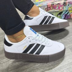 Female Sneakers, Samba Shoes, Black Outfit Men, Urban Shoes, Fashion Shoes Heels, Hype Shoes, Hot Shoes