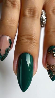 Achieve stunning dark emerald green nails with this blog post Discover acrylic coffin almond short gold prom design French tip silver simple chrome almond design polish art acrylic coffin for prom and shellac nail ideas Perfect for any occasion