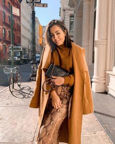 NYC Fall Outfits That Will Make Your Stand Our From A Crowd Trendy Autumn Outfits, True Autumn Outfits, Fall Nyc Outfits, New Yorker Fashion, True Autumn