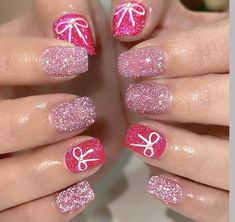 21st Birthday Photoshoot, Cute Gel Nails, Body Reference Poses, Manicure Ideas, Short Nail Designs, Body Reference, Birthday Photoshoot, Nails Ideas, Nails Art