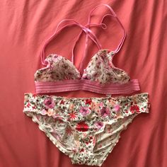 Matching Set Bralette Size S Bikini Size M Brand New With Tags Super Cute, Just Didn’t Fit! Pink T-back Swimwear With Built-in Bra, Feminine Pink Swimwear With Built-in Bra, Red Summer Bra, Pink Feminine Swimwear With Built-in Bra, Pink Summer Swimwear With Padded Cups, Summer Pink Bra With Padded Cups, Feminine Pink Underwire Swimwear, Summer Beach T-back Bra, Pink Triangle Top Bra With Padded Cups