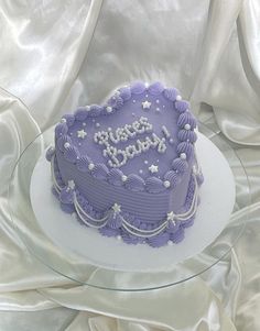 Purple Pisces cake Purple Birthday Cake, 17 Doğum Günü, Heart Shaped Birthday Cake, Heart Cake Design, 19th Birthday Cakes, Heart Birthday Cake, Modern Birthday Cakes, Bolo Vintage, Purple Cakes Birthday