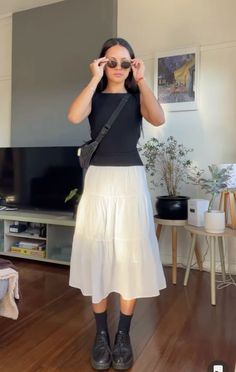 Modest Outfit Summer, Summer Outfit Inspo Modest, Spring Outfits Modest, Luxury Summer Outfits, Summer Dress Diy, Modest Fashion Summer, Euro Outfits, Modest Outfits Summer, Euro Summer Outfit