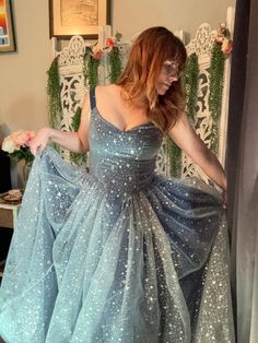 Feyre's starfall gown. Corset back ballgown Feyre Halloween Costume, Acotar Starfall Dress, Feyre Archeron Dress, Starfall Gown, Feyre Dress, Acotar Dress, Starfall Dress, Starlight Dress, Starfall Ball