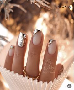 Winter Wedding Nails, Christmas Gel Nails, French Tips, Neutral Nails, New Year's Nails, Christmas Nail Designs, Holiday Nails