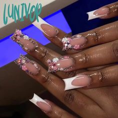 46306812756219 Fake Nails White, Junk Nails, Fake Nails Long, Green Nail Designs, Nails For Women, Stick On Nails, Birthday Nails, Nail Art Hacks, Artificial Nails