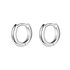 Second Hole Hoop Earrings, Simple Earrings Silver, Victorious Outfits, Silver Huggie Earrings, Bday Wishlist, Wishlist Ideas, Huggie Earrings Silver, Winter Jewelry, Cartilage Earrings Hoop