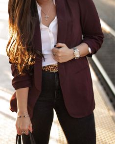 Maroon Blazer Outfits For Women, Outfits 40s, Corporate Job, Blazer Outfits For Women, Outfit Work, Your Crazy