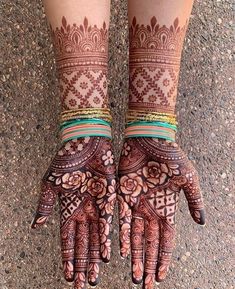 Simple mehndi Mehandi Degins, Mehndi Pics, Indian Mehandi, Bride Things, Easy Mehndi Designs, Rajasthani Mehndi Designs, Mehedi Design, Khafif Mehndi Design, Henna Stain