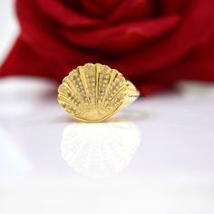 Solid 14k Gold Sea Shell Ring, Gold Diamond Shell Ring, Real Gold Shell Ring, Gold Shell Jewelry, Gold Shell Ring, Gold Diamond Shell Ring Metal 14k gold Color = Yellow/Rose/White Quantity = 1   Size =  Select the Variations Stone = Select the Variations  Suren Jewels  Many jewelry lover think gold jewelry is a costly, but not in Suren Jewels, lets you offer happy price range. Look out for our all jewelry collection as we offer a competitive price range of gold jewelry star from $39  Assurance: Gold Shell Ring, Ocean-inspired Shell Jewelry For Wedding, Ocean-inspired Shell Wedding Jewelry, Shell-shaped Shell Jewelry For Wedding, Gold Shell Rings For Beach, Gold Shell Jewelry For Weddings, Ring Gold Diamond, Sunrise Shell, Hammered Gold Ring