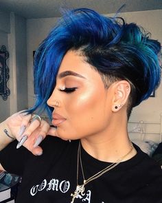 Short Blue Hair, Grunge Hair, Hair Short, Layered Haircuts, Short Hairstyles For Women