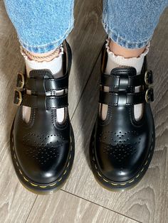 Doc Marten Mary Janes, Mary Jane Doc Martens, Icons Women, Style Icons Women, Winter Moodboard, Fit Ideas