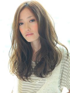 Haute Hair, Romantic Hairstyles, Long Curls, Japanese Hairstyle, Beautiful Braids, Great Hairstyles, Permed Hairstyles, Long Hair Girl, Long Straight Hair