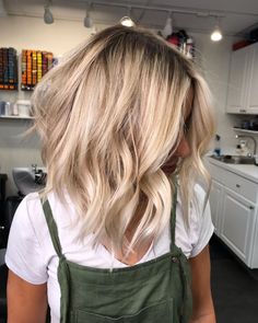 Inverted Medium Length Bob, Shoulder Length Reverse Bob, Med Bob Hairstyles Shoulder Length Medium Layered, Blonde Inverted Bob Medium, Soft Bob Haircut Shoulder Length, Shoulder Length Bob Side Part, Colar Bone Length Hair Cuts, Long Inverted Bob Shoulder Length, Past Shoulder Length Hair With Layers