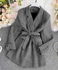 Dress Websites, Boujee Outfits, Stylish Hoodies, Jackets Winter, Stylish Coat, Korean Fashion Dress, Fancy Dress Design, Elegant Dresses For Women, Japanese Outfits