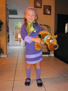 Daphne Halloween Costume Diy, Scooby Doo Halloween Party, Starbucks Halloween Costume, Daphne Scooby Doo, Daphne Scooby Doo Costume, Scooby Doo Birthday Party