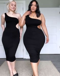 Chubby Girl Outfits, Outfit Curvy, Big Girl Dresses, Outfit Looks, Plus Size Party Dresses, Big Girl Fashion, Two Friends