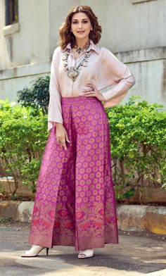 Suits With Pants Indian, Brocade Western Outfits, Indowestern Pant Outfits, Modern Diwali Outfits, Trendy Indian Suits, Brocade Designer Suits, Brocade Pants Outfit Indian, Brocade Pant Suit Women, Pink Brocade Dress Styles