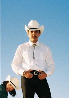 🌮 Chicano Photoshoot, 80s Cowboy, Cowboy Dress, Latino Men, Rodeo Outfits, Guest Attire, Men Fashion Casual Outfits, Summer Outfits Men