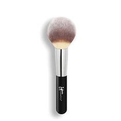 Round Face Makeup, Perfect Score, Daisy Mae, Best Makeup Brushes, Flawless Makeup Application, Perfect Complexion, Face Makeup Brush, Makeup Brush Cleaner, Beauty Inspo