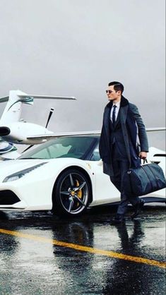 Mens Luxury Lifestyle, Billionaire Luxury, Nate Archibald, Wealthy Lifestyle, Luxury Lifestyle Women, Chuck Bass, Rich Lifestyle, Luxury Lifestyle Dreams, Future Lifestyle