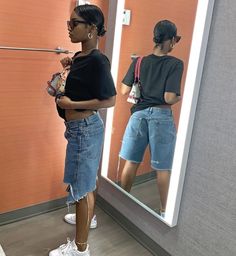 Jorts Outfit Idea Black Women, Jorts Outfit Idea, Jorts Outfit, Looks Street Style, Dope Outfits, Streetwear Outfits, Fashion Fits, Teenage Fashion Outfits