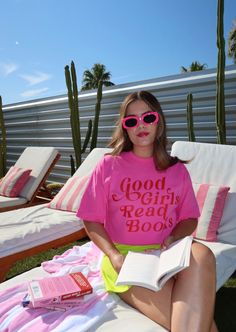 Playful Fashion, Neon Tshirt, Fun Pink T-shirt With Screen Print, Retro Pink T-shirt With Screen Print, Pink Retro Graphic Print T-shirt, Playful Pink Graphic Print T-shirt, Fun Pink T-shirt With Text Print, Pink Out, Dress Up Day