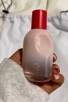 Glossier You Perfume #glossier #vegan #you You Perfume Glossier, You By Glossier, New Glossier Perfume, Glossier You Aesthetic, Glossier You Perfume Aesthetic, Glossier Perfume Aesthetic, Christmas Wishlist Ideas Aesthetic, Perfume Glossier, Sephora Makeup Products