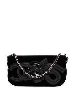 black velvet circa 2006 signature interlocking CC logo signature Camélia motif leather and chain-link shoulder strap main compartment Serial Number: 10276090 Chanel Number 5, Vintage Chanel Bag, Shopping Chanel, Vintage Purses, Fit Ideas, Dolce E Gabbana, Money Bag, Mini Handbags, Grocery List