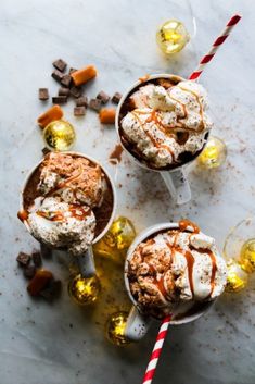 Recipe here. Dark Chocolate Salted Caramel, Caramel Hot Chocolate, Hot Choco, Salted Caramel Hot Chocolate, Hot Chocolate Bars, Hot Chocolate Recipes, Chocolate Drinks, Chocolate Brownies, Salted Caramel