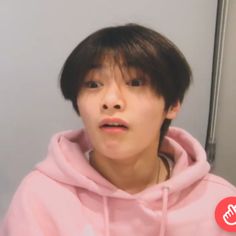 Jeongin Straykids, Funny, Pink