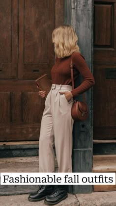 Best fashionable fall outfits for 2021, more fashionable fall outfits， please visit： queeniefashion.net  • fashionable fall outfits  • outfits  • fall outfits  • fashion outfits  • best outfits Sarah Mantelin, Czech Fashion, Light Academia Outfit, Academia Outfits, Academia Style, Dark Academia Fashion, Academia Fashion