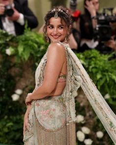 Alia Bhatt Met Gala, Prabal Gurung Gown, Gallery Event, Met Gala Outfits, Gala Outfit, Mango Chutney, Gala Fashion