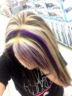 2000s Hair Dye Ideas, Vampire Rockstar, Neapolitan Hair, 2000s Hair, Skunk Hair, Cute Hair Colors, Hair Color Streaks, Hair Streaks