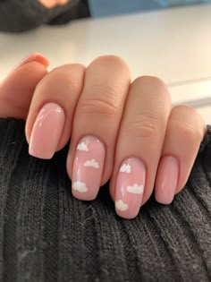 Short Nail Designs Clouds, Simple Nail Designs Clouds, Nails Inspiration Classy Short, Cute Nail Designs Pastel, Short Nails Clouds, Nails Design Clouds, Simple Cloud Nails, Elegant Nails Classy Simple Short, Cloud Nail Ideas