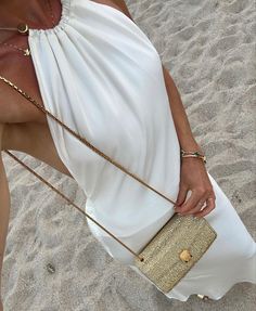 Strange Fashion, European Summer Aesthetic, Hamptons Summer, Vacay Outfits, Double Take, Vacation Outfits, Elegant Outfit, Summer Aesthetic, Summer Outfit