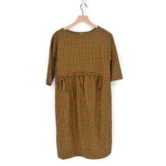 Toast Gingham Midi Dress In Green, Orange, Mustard, And Black. Size 6. Preowned Condition. Please Refer To Photos For Any Signs Of Wear. Round Neck Drop Shoulders Short Sleeves Check Gingham Print Knee Length Side Pockets Pleat At The Back Gathered At Front 100% Cotton Tags: Retro, Country, Hippie, Hipster, Cottagecore Gingham Midi Dress, Retro Country, Gingham Print, Gingham Check, Green Orange, Green Yellow, Gingham, Mustard, Knee Length