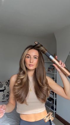 Holly Carr 〰️ Hair | Beauty | Lifestyle | Dyson airwrap tips on dry hair ⬇️ ad - Using the @hairbysammcknight modern hairspray to prep for heat protection, curl hold + longevity.... | Instagram Dyson Airwrap Blowout, Straight Haircut, Goals Life, Straight Hair Cuts, Travel Tops, Hair Videos Tutorials, Face Framing, Beauty Lifestyle