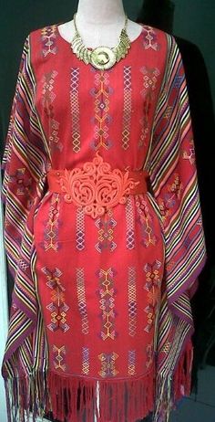 Dress Tenun Ntt, Ikat Fashion, Anne Avantie, Sketch Dress, Tenun Lurik, Gaun Dress, Ikat Weaving